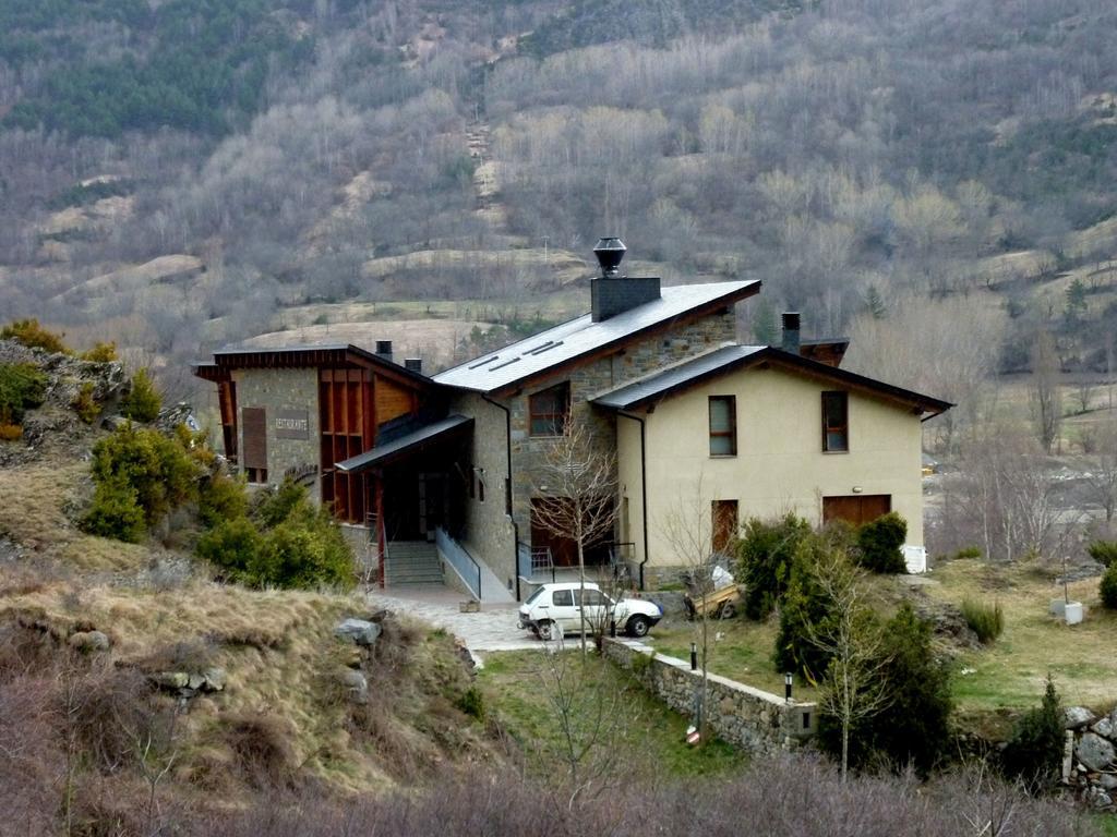 La Llardana Pensionat Benasque Exteriör bild